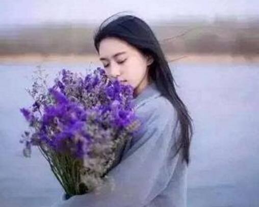 追剧已经成为生活的一部分 电视剧看多了会怎样