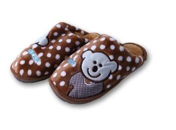 如何选购棉拖鞋 棉拖鞋怎么穿不臭脚