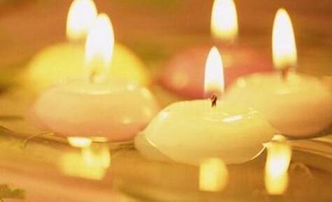 香味蜡烛的搭配知识和保养方法