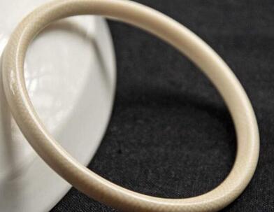 女人带象牙手镯好处 戴象牙镯子还有禁忌