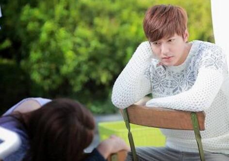 谈恋爱而已 千万别拿生命说事