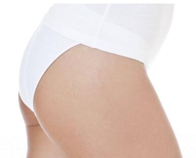 没有翘乔的臀部你好意思跟着别人一起穿超短裤吗