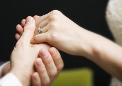 一生只爱一个人 婚戒款式你要这样选