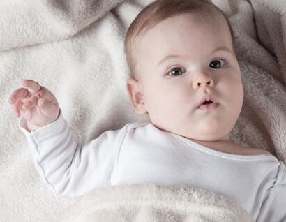 宝宝患手足口病会有什么症状