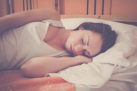 女性小腹部疼是怎么回事