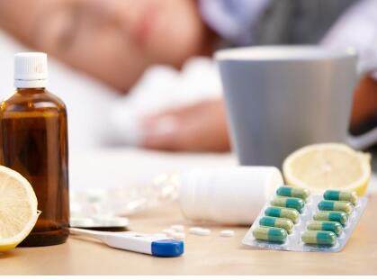 女生有喉结以后应该怎样做让它变小呢