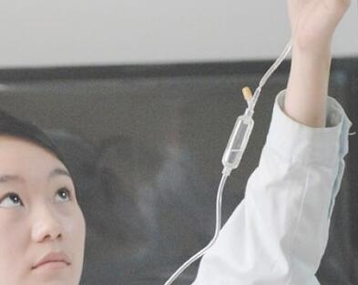 输液太快心脏负荷大 别私自调速