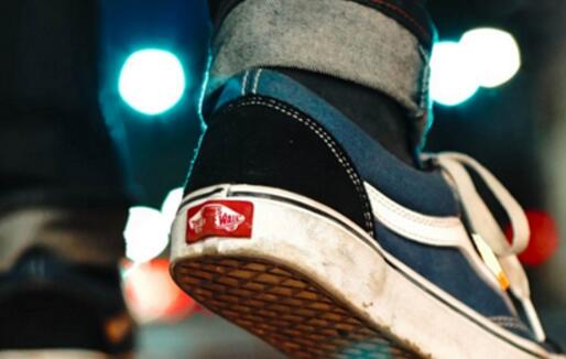vans是什么牌子 vans是哪个国家的品牌