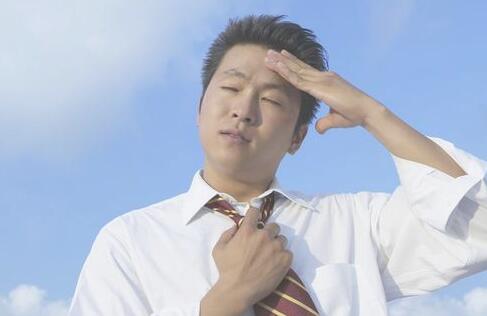 眉毛的粗细不仅仅影响五官 更对一个人的财运有关