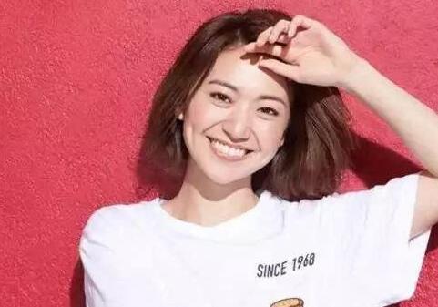 怎么区分瑜伽垫的正反 瑜伽垫可以用什么代替