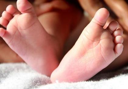 喜欢双脚侧立当心子宫有问题