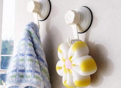 吸盘挂钩总是掉怎么办 生活妙招教给你