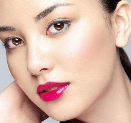 如何成为高颜值美女 只需做好这几点