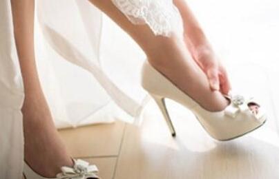 新鞋磨脚 教你几招再也不怕磨脚啦