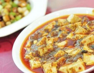 经常吃水煮鱼对我们的身体健康非常有隐患