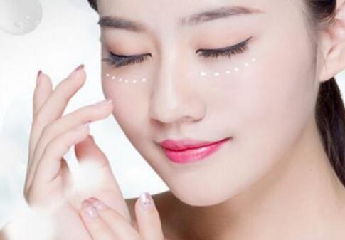 女性肌肤受损 角质层变得薄弱怎么修复