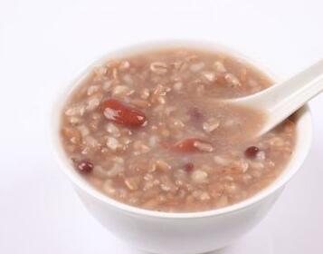 为何油条要两根一起吃吗 常吃油条又有哪些危害呢