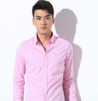 金钱与爱情兼得 男士请穿粉色衬衫