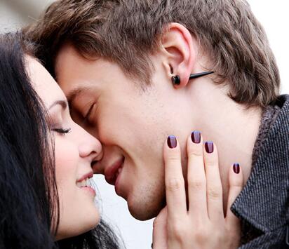 接吻的技巧是什么 接吻也能让人欲罢不能