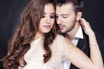 那么什么是早恋 如何看待早恋呢