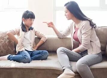 为什么孩子有些时候又会很羡慕别人家里的父母呢