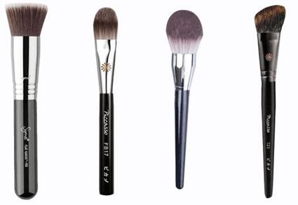 女生没有几把刷子 又怎么能够画好妆呢