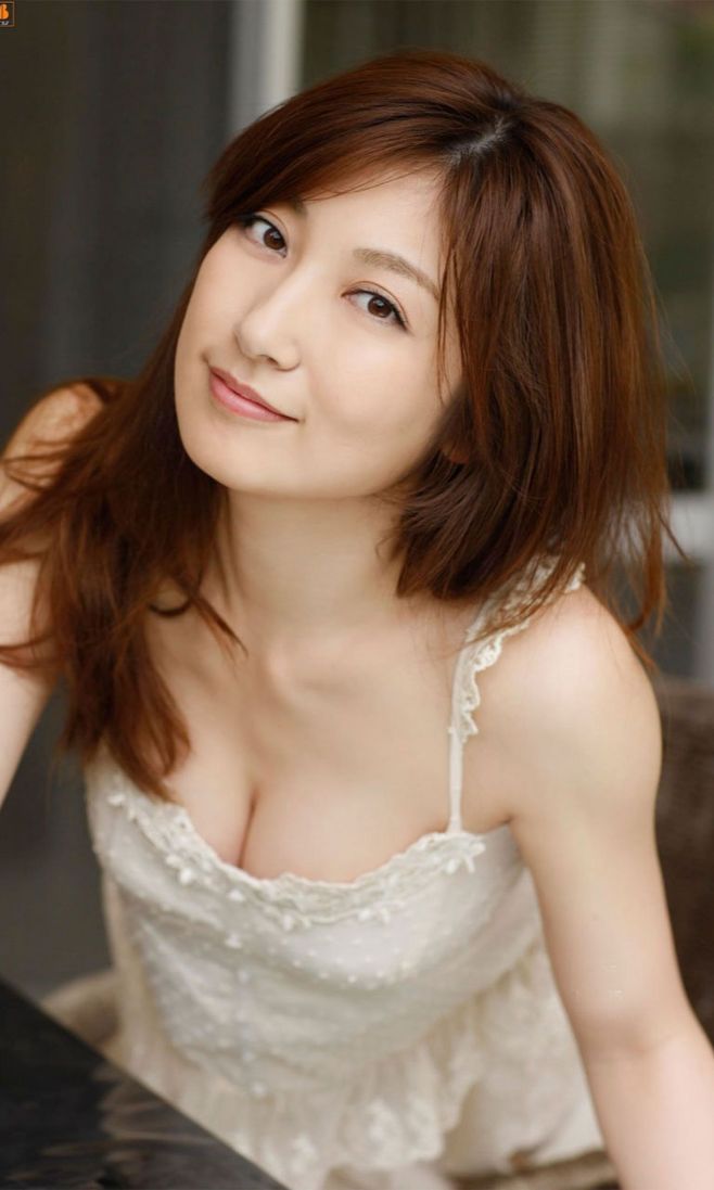 哥你插得好深好胀|老王让她摸得非常舒服