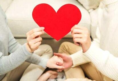 如果你的爱人充满负能量 你不妨尝试做这些努力