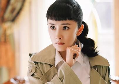 杨幂自嘲新剧发型 齐刘海怎么打造才好看