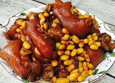 想要奶水多 坐月子的时候可以多吃这几样