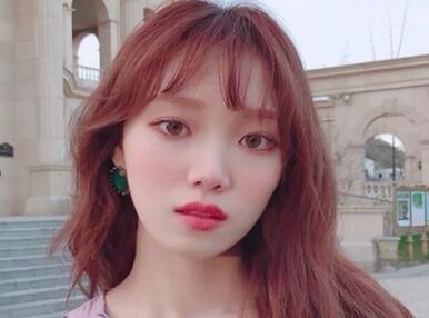 连黄多多都染了紫发 你还不换一个显白发色