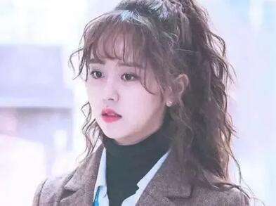 烫发失败显老怎么办 教你将烫卷的头发变回青春活力