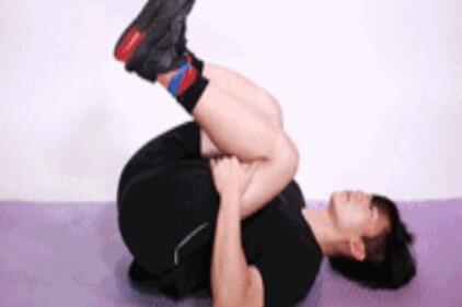 女性久坐腰痛怎么办 缓解腰部酸痛的瑜伽动作