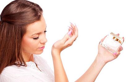 爱香如命 但是孕妇用香水的危害很大