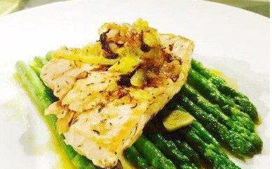 芦笋怎么做好吃呢 芦笋的作用与功效有哪些