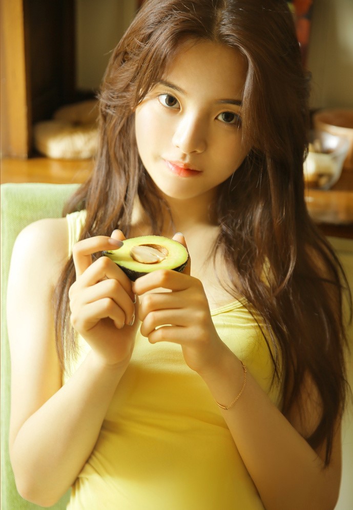 从后面突然进入 嗯啊 好大|伸开双臂将赵权给拥抱住