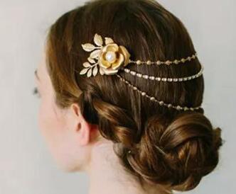 三类浪漫头饰 让女性魅力更加出众