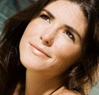 生活中有哪些简单有效的土方法可以帮助消除斑点