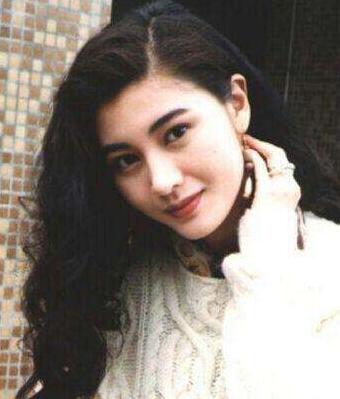 一头乌发才是鉴定美人的标准 你还在脱发吗