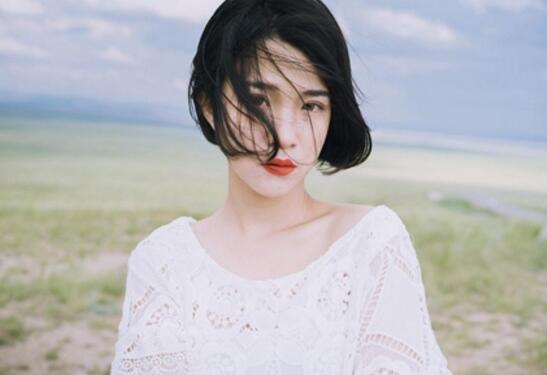 接假睫毛要把自己的睫毛剪掉吗 接假睫毛后眼睛过敏怎么办