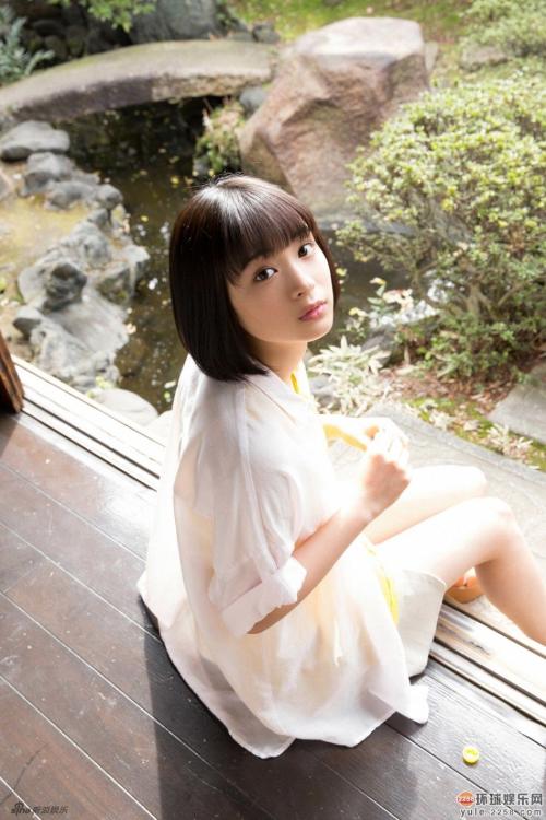 扶住她的腰用力一沉快速进出|老公轻点太大了........