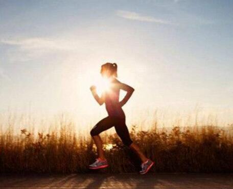 单眼皮如何画夏日眼影 肿眼泡也能美美哒