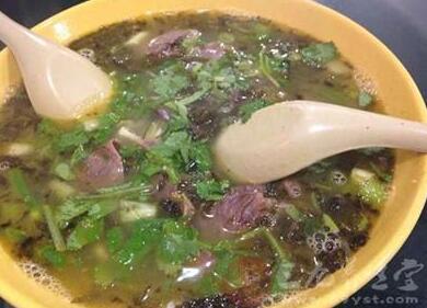 鲜鲜的牛肉汤，不知道怎么制作的，快来学习一下吧！