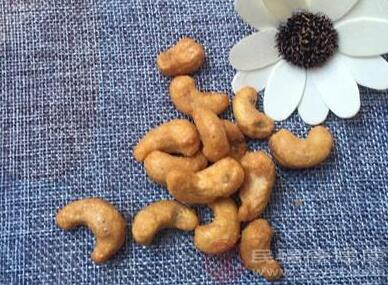 腰果的功效与作用 吃腰果竟有这么多好处与禁忌