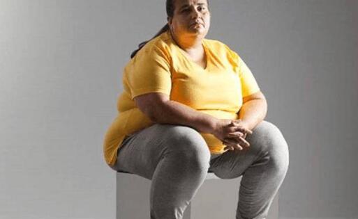 减掉腰腹两侧的疙瘩肉，5个动作，3个方法助你瘦瘦瘦！