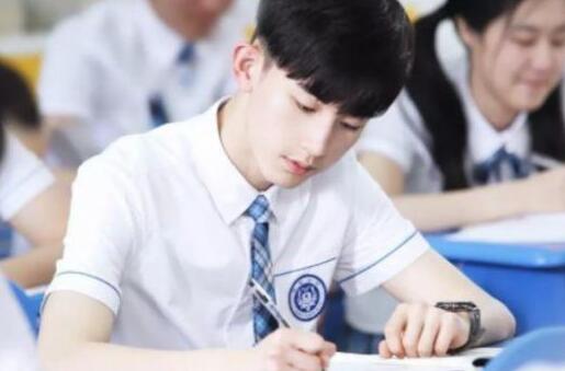 　《少年派》大结局剧透四个孩子中邓小琪最意外钱三一和林妙妙最后在一起了吗