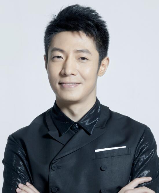 撒贝宁渐渐退出央视舞台，曾经的央视一哥撒贝宁为何不再被重用？原因很现实