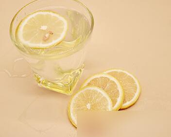 柠檬水的好处那么多 孕妇能喝柠檬水吗？