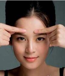 眉间长痘痘好心烦 五招教你祛痘痘