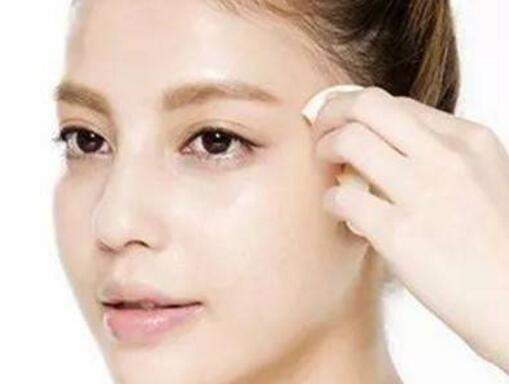 敏感肌的护肤品如何选择 敏感肌有哪些注意事项